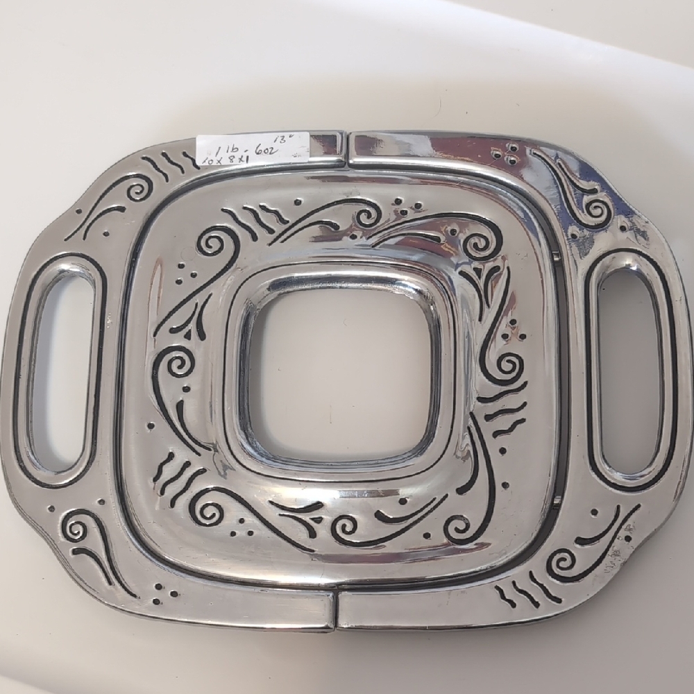 Lennox Expandable Hot Plate Metal Trivet